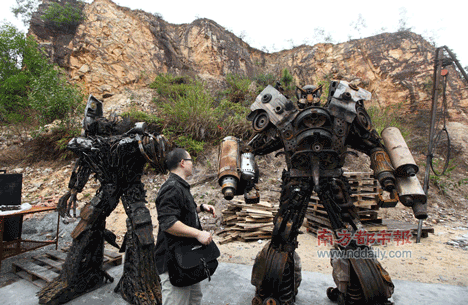 robot megatron dari cina