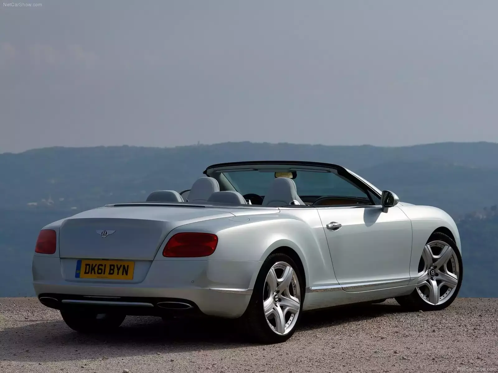 Hình ảnh xe ô tô Bentley Continental GTC 2012 & nội ngoại thất