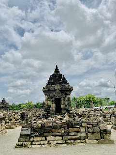 Prepare Pernikahan – Prewedding Yogyakarta "Candi Plaosan Lor” Prosedur Permintaan Izin - https://maheswariandini.blogspot.com/