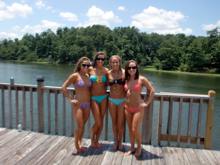 Alabama Cheerleaders Celebrate the 4th of July Right