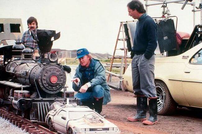 60 Iconic Behind-The-Scenes Pictures Of Actors That Underline The Difference Between Movies And Reality - Back to the Future