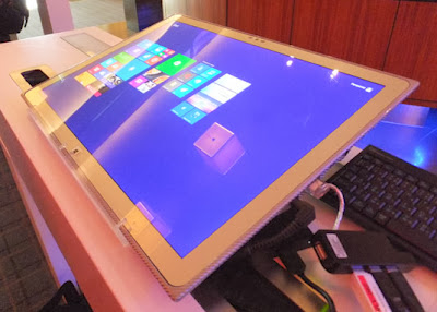 Panasonic Toughpad 4K UT-MB5, Tablet 20 Inci dengan Layar 4K