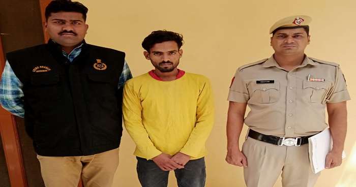 crime-branch-arrested-aaccused