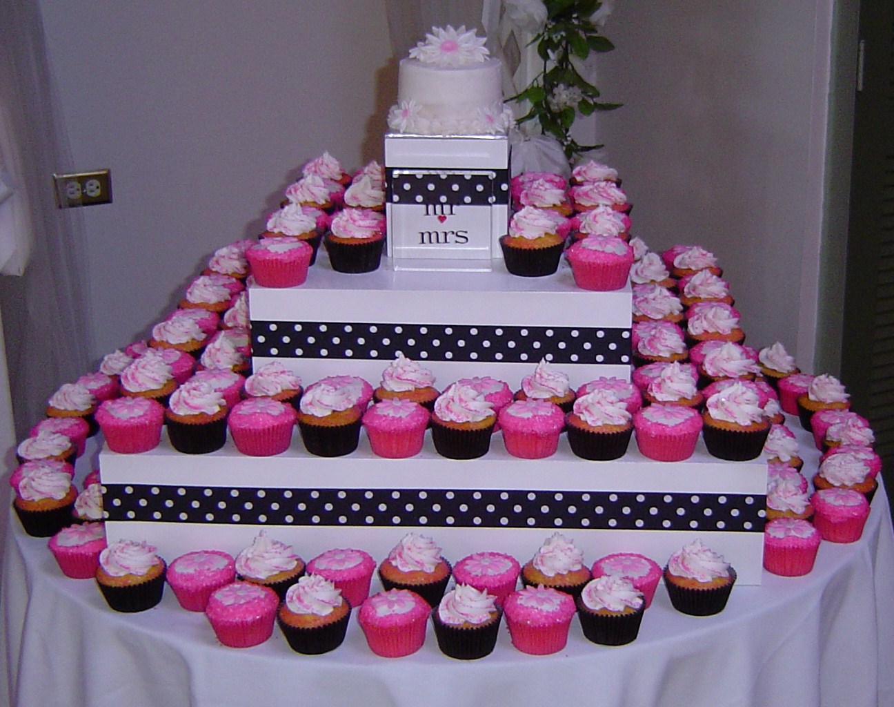 Pink And Black Wedding Centerpieces