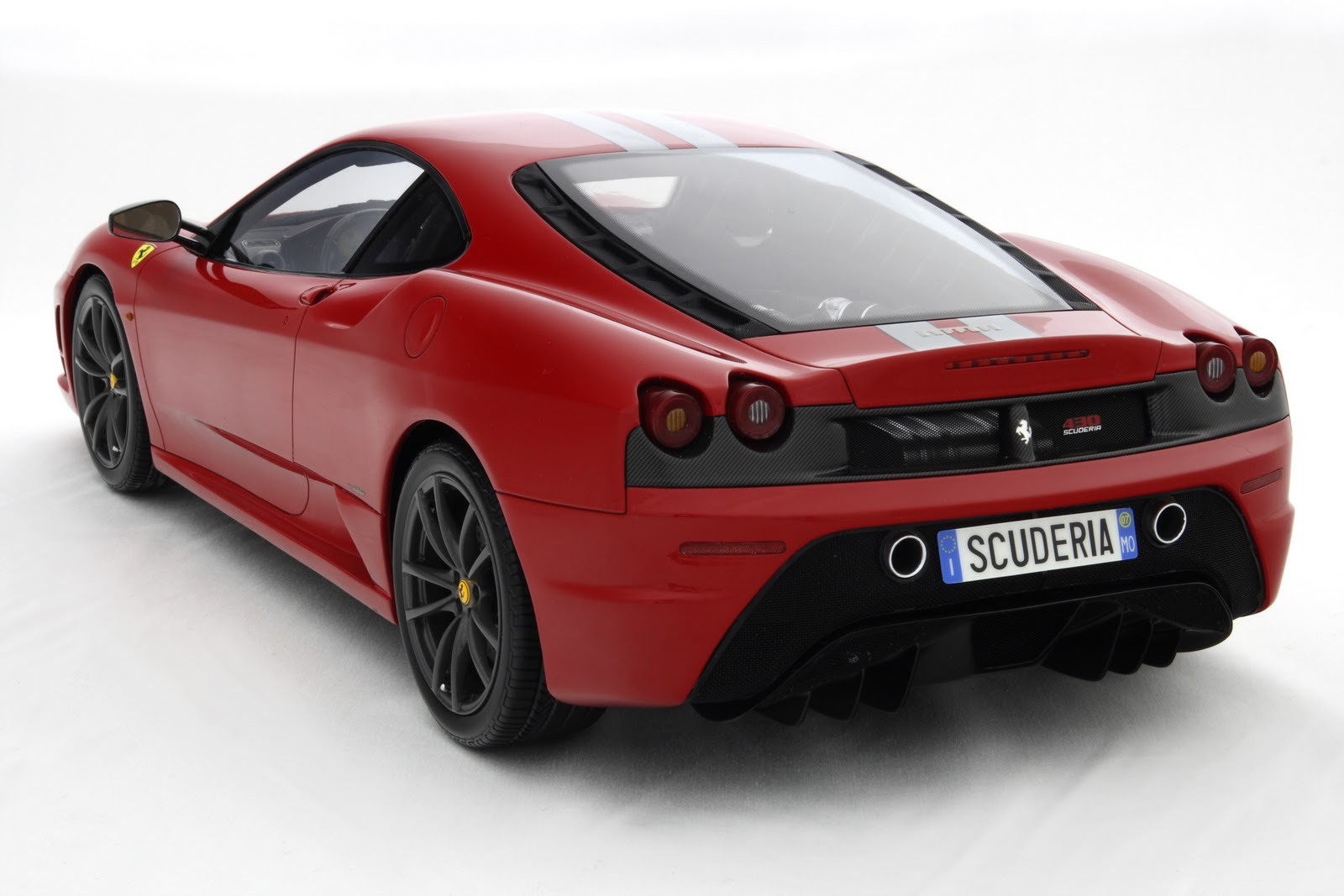 Ferrari F430 Scuderia Side