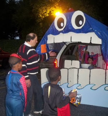 Simply Mommy: Trunk or Treat Idea - For My Van This Year (