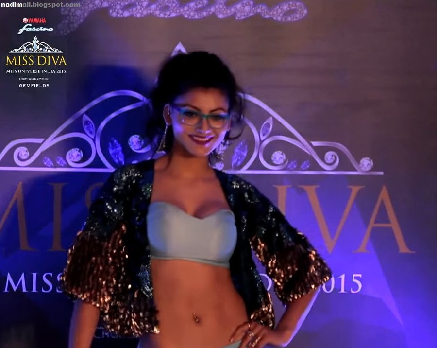 Urvashi Rautela Hot 2015