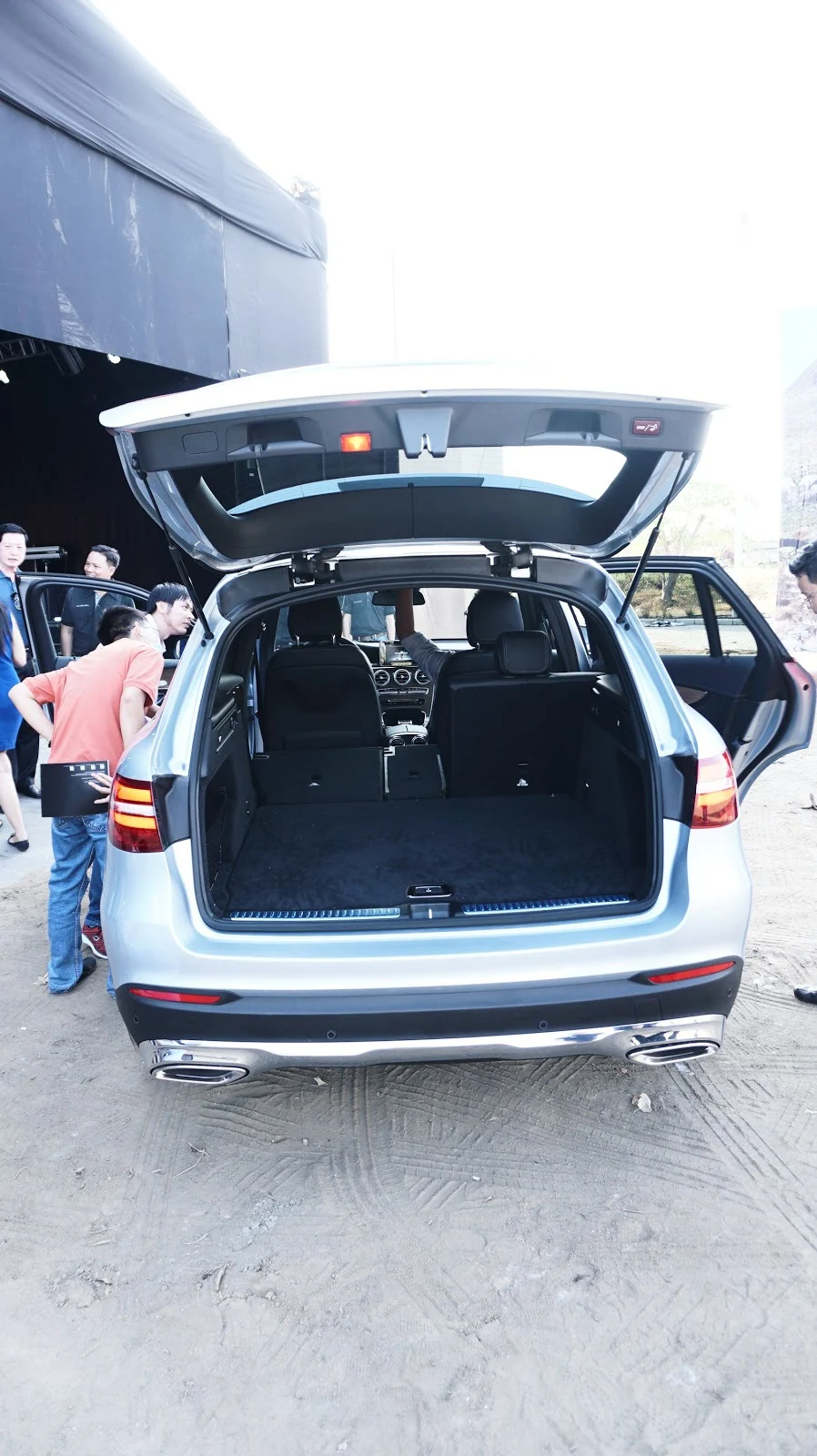 Cận cảnh Mercedes-Benz GLC 250 4Matic 2016