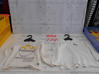 中古品　長袖Ｔシャツ　９０㎝　各１００円