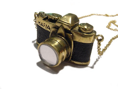 camera necklace