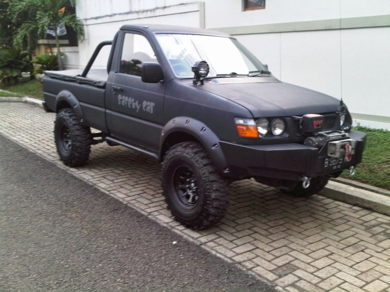 Modifikasi Mobil Kijang Super Jadi Offroad - Arena Modifikasi