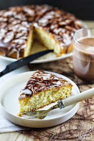 Gâteau au Lait d'Amande et son Glaçage Bicolore - Une Graine d'Idée