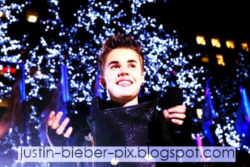 Justin Bieber 2012 new year photos wallpapers