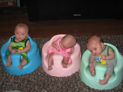 Boppy Infant Swing on The Best Things In Life Are Three     The Bunchkins And Their Bumbos