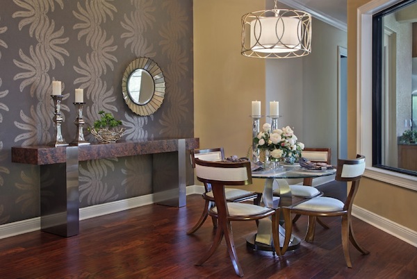 How to Choose an Accent  Wall  Color Ideal For Dining Room