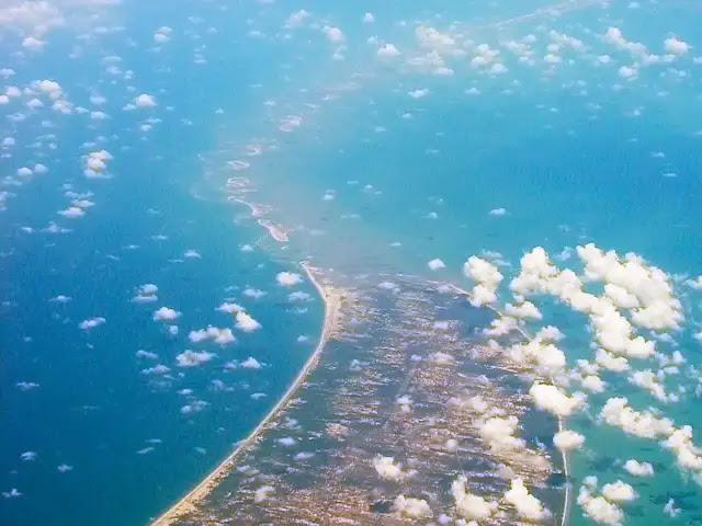 Aerial view of Ram Setu bridge connecting India and Sri Lanka