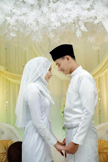 Manisnye diary Wedding 2 Baju  akad  nikah  dan sanding 