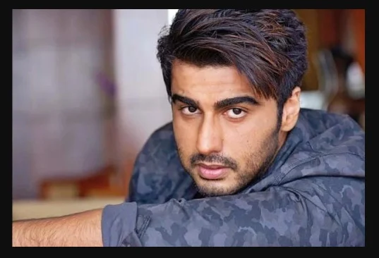 Arjun Kapoor Contribute To PM Cares Fund CM Relief Fund अर्जुन कपूर ने भी बढ़ाया मदद का हाथ,