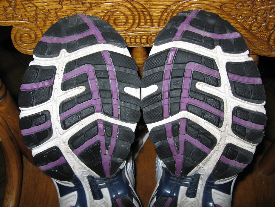 Right Shoe to Middle  shoes for The forefoot strikers How the Choose Miles: Running