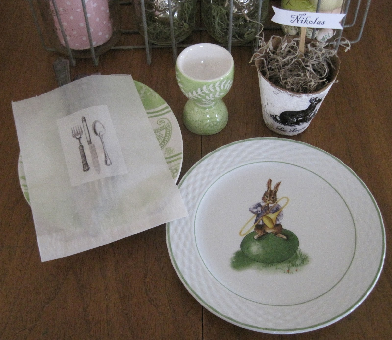 and match plates because the ones you see I got from the Pottery Barn ...