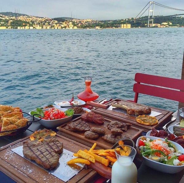 أفخم وأرقى مطاعم إسطنبول٠٠ذات الإطلالات الساحرة