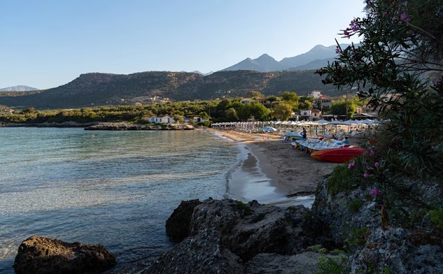 Η παραλία στη Δυτική Μάνη που έγινε πηγή έμπνευσης για ένα από τα διασημότερα έργα του Καζαντζάκη