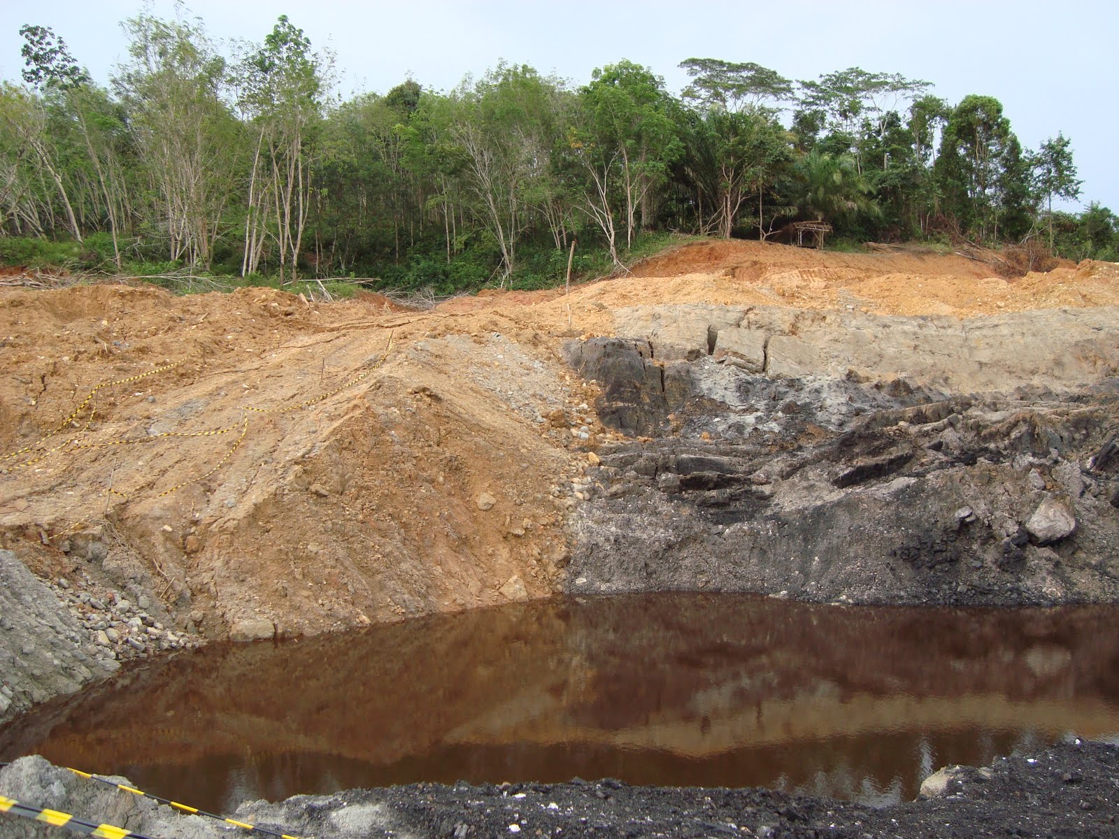 Tambang Batu Bara di Bukit Berlian Napal Putih Tambang Batu Bara di Bukit Berlian Napal Putih