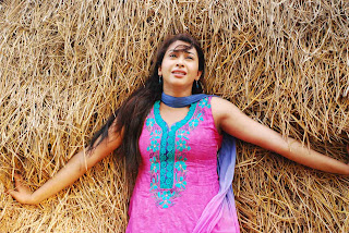  Dorakadu Hot Gallery