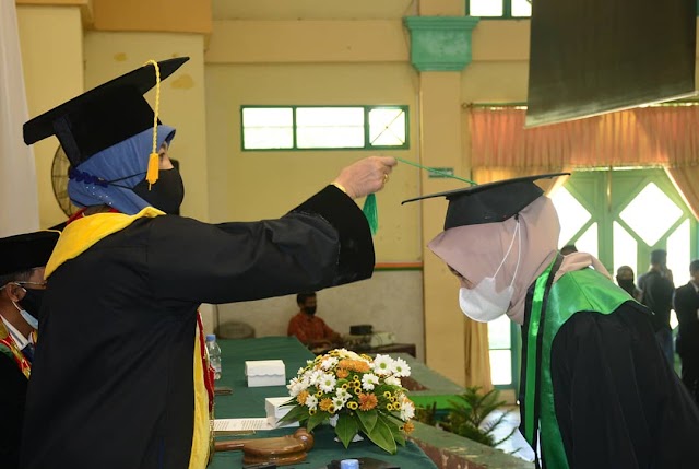 Mahasiswa Prodi PAI Raih Gelar Wisudawan Terbaik