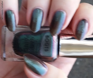 Review-Swatch-Barry-M-Autumn-2017-Limited-Edition-Polishes-Galaxy-Green