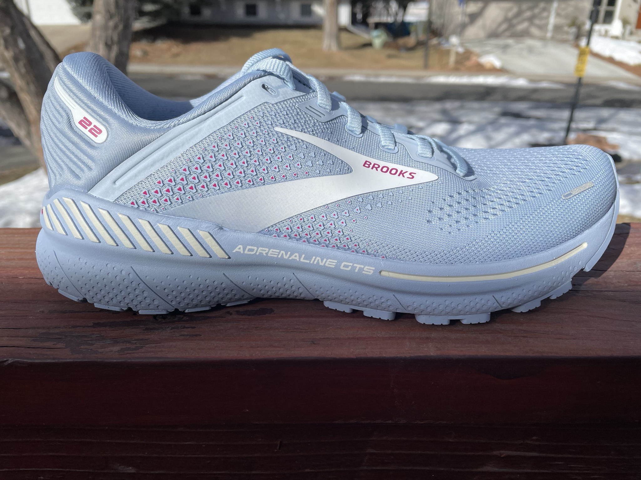 Road Trail Run: Brooks Adrenaline GTS 22 Review: Run Trainer and All Day on  Feet Nursing Shoe