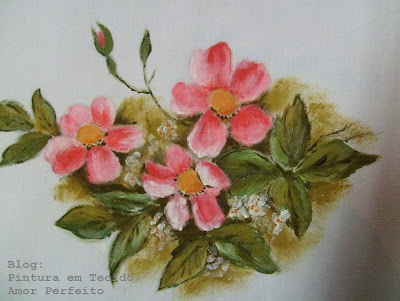 pintura em tecido flores