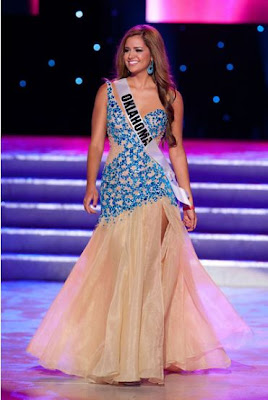 The Presentation Show of Evening Gowns for the Miss USA 2011