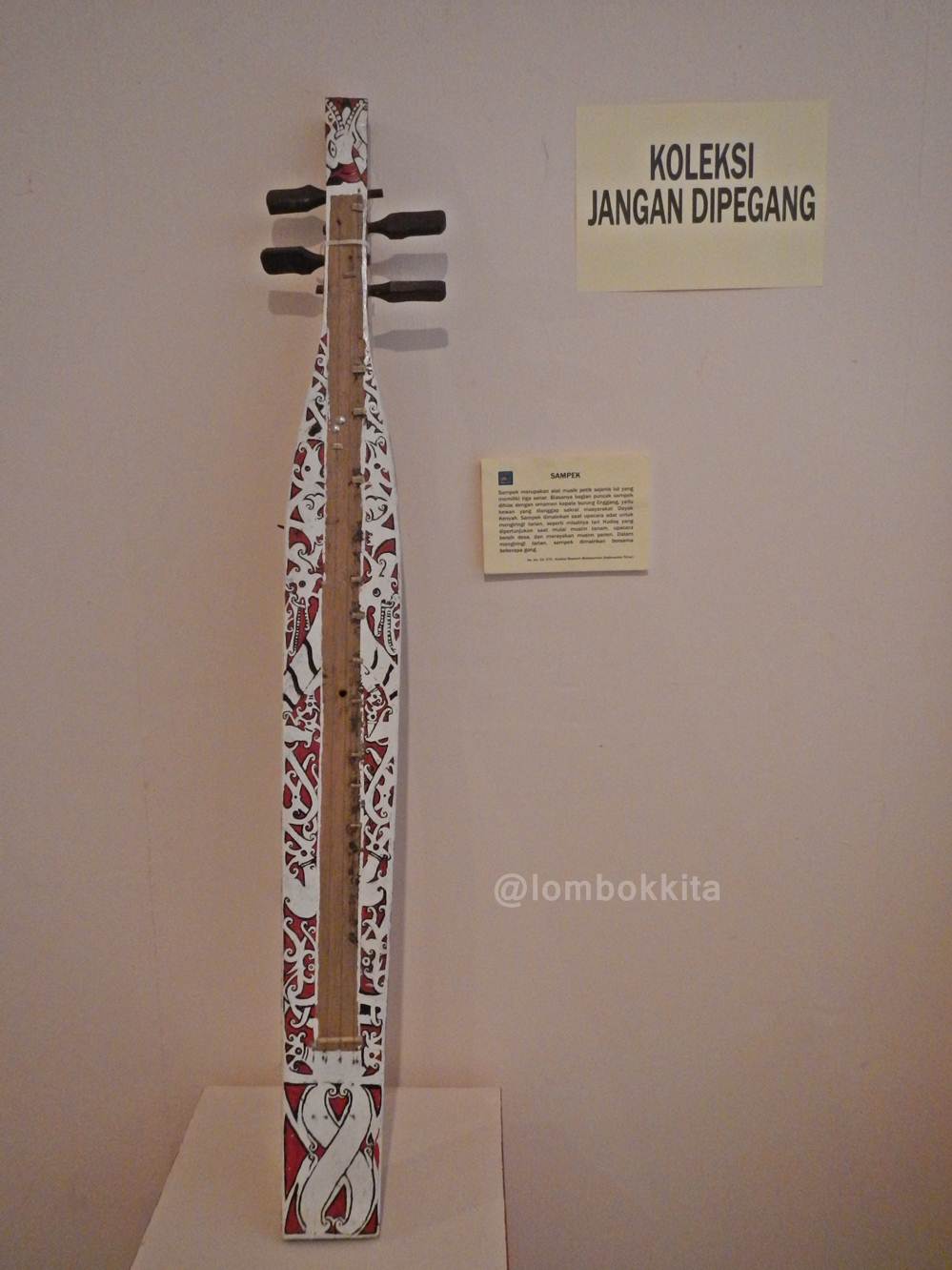 Pameran Alat Musik Tradisional di Museum NTB JALAN JALAN 
