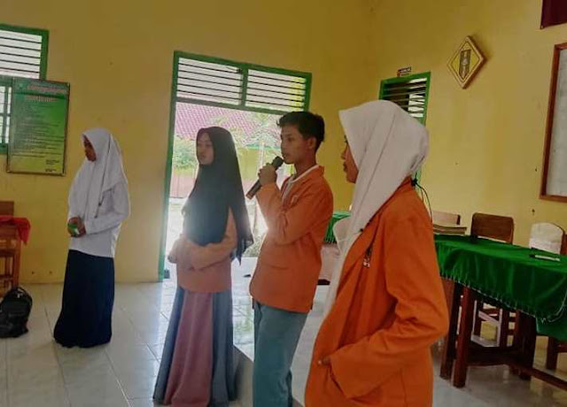 naskah drama singkat 3 orang tentang sekolah