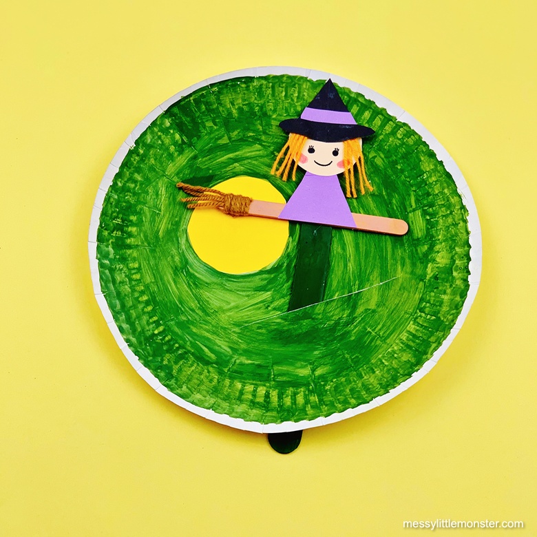 Witch paper plate craft. Halloween craft for kids.