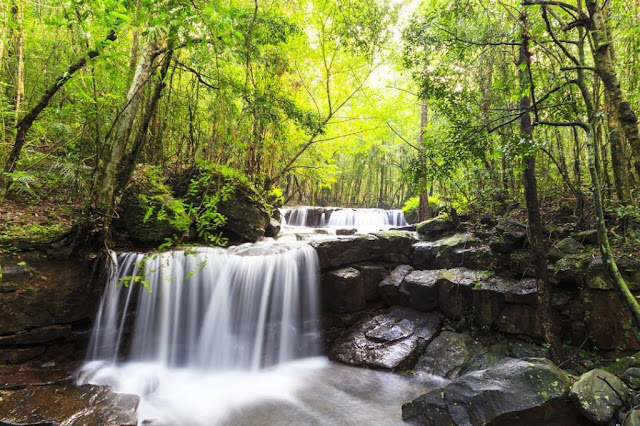 Tempat dan Aktiviti Menarik di Phu Quoc Suoi Tranh Waterfall