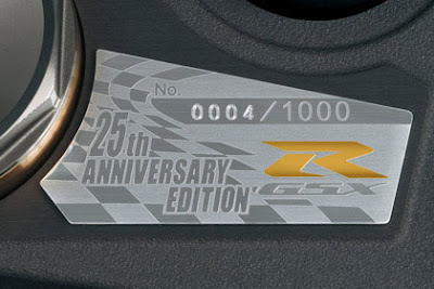 2010 Suzuki GSX-R1000 25th Anniversary Edition Photos