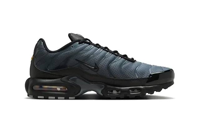 PSG x Nike Air Max Plus Brings Football Style to Sneakers