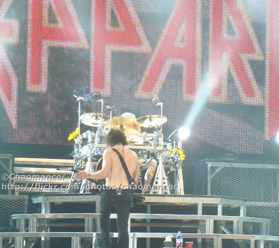 Vivian Campbell and Rick Allen - Def Leppard - 2008