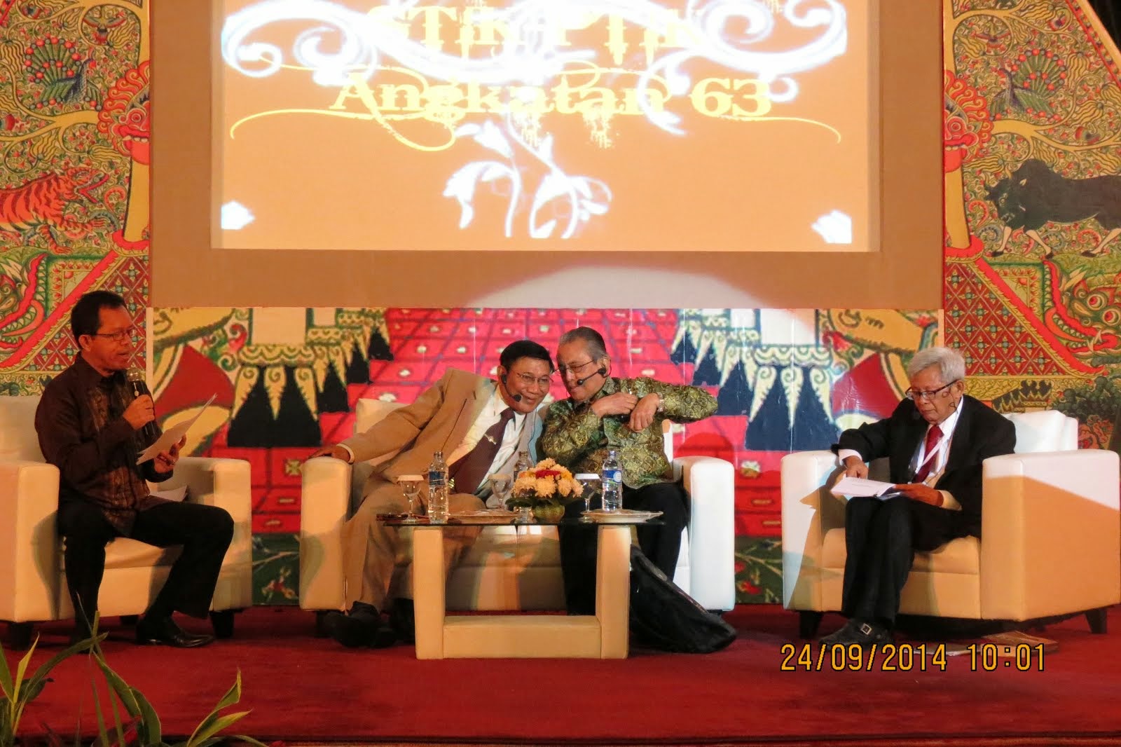 Jadi Moderator (03)