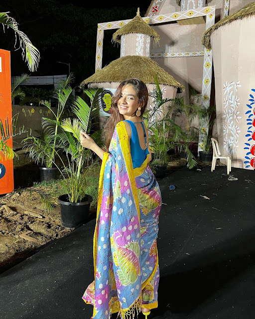 Anushka Sen Saree Photos Images HD Wallpapers Download Free