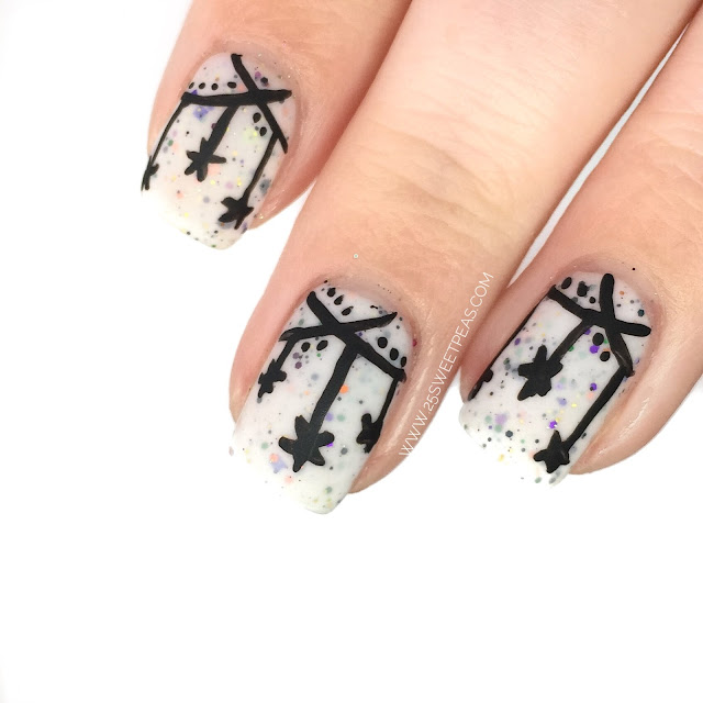 Halloween Bunting Nail Art