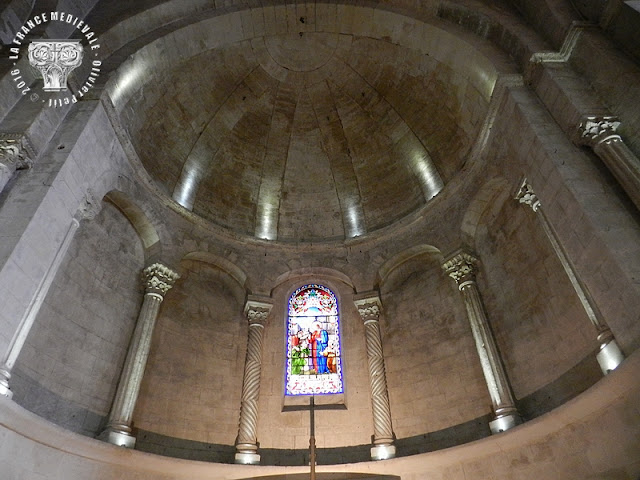 SAINT-PAUL-TROIS-CHATEAUX (26) - Cathédrale romane Notre-Dame (Extérieur)