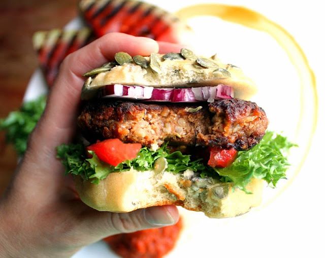 Oppskrift Veganburger Vegetarburger Glutenmel Hvetegluten Big Mock Kjøttfri Burgeroppskrift