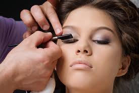 4. Use a eyelash clean. 