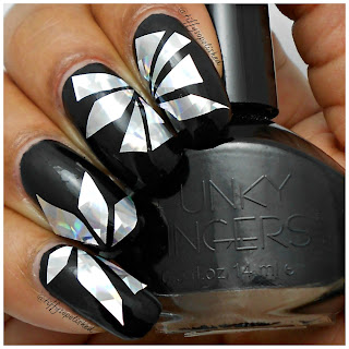 Shattered_Glass_Holographic_Broken_Mirror_Nails_Tutorial
