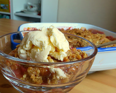 Strawberry & Rhubarb Crisp