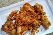 Resep Ayam Serundeng Kelapa: Makanan Tradisional yang Gurih dan Menyehatkan