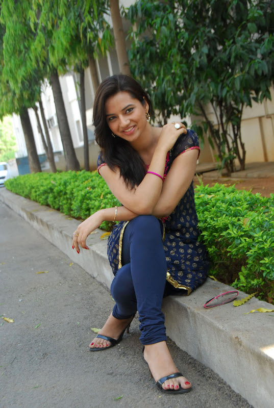 Isha Chawla Prema Kavali fame Latest Photoshoot unseen pics